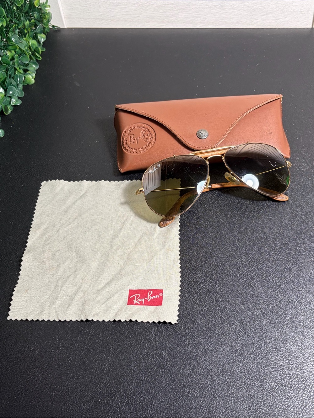 Ray-Ban Outdoorsman Craft Sunglasses Gold Premium Tan Leather Trim Needs Repair